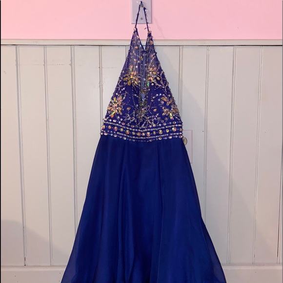 Formal Dress🟦 - Picture 2 of 5